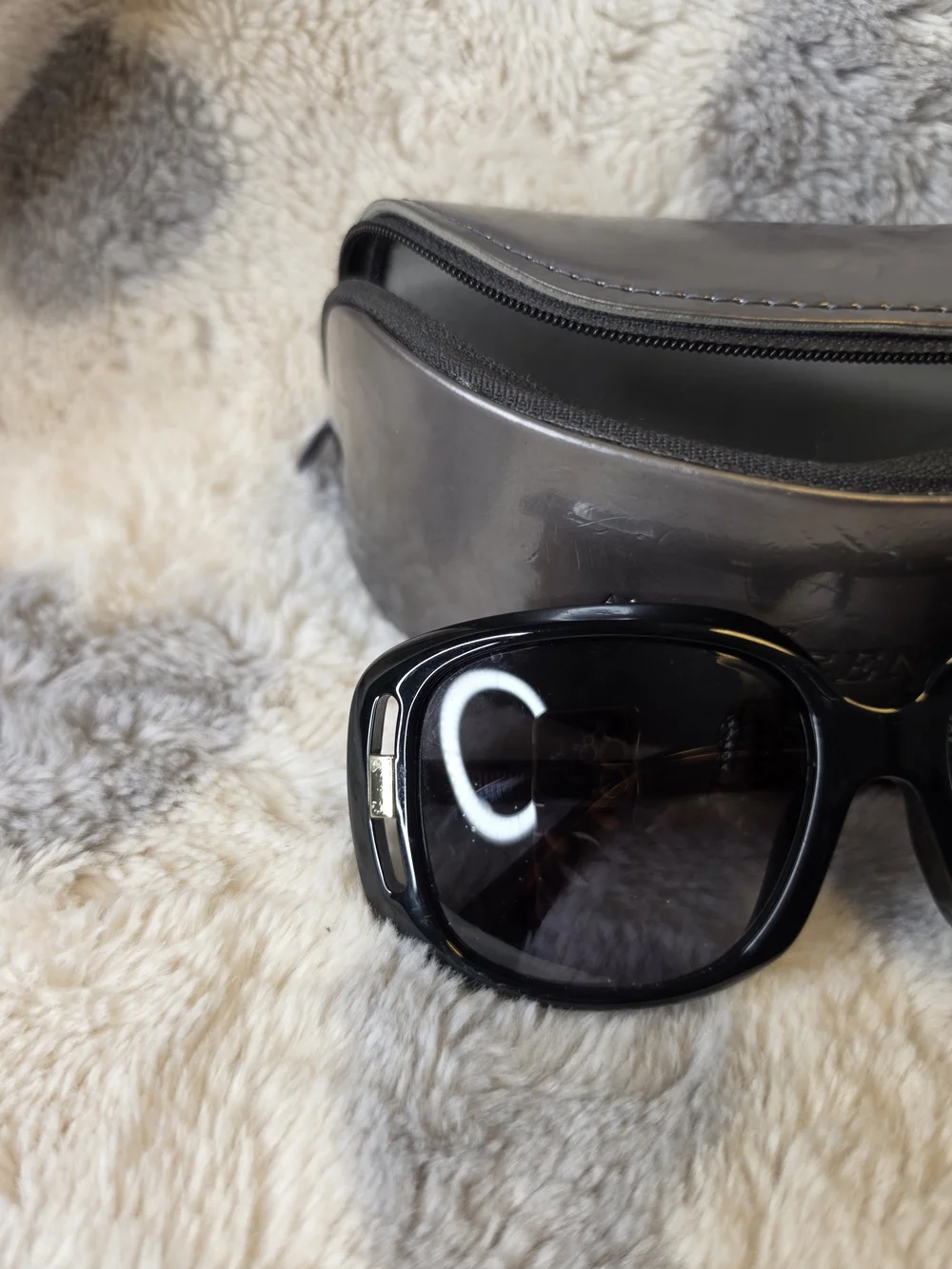 Alexander McQueen Black Oversized Women's Sunglasses